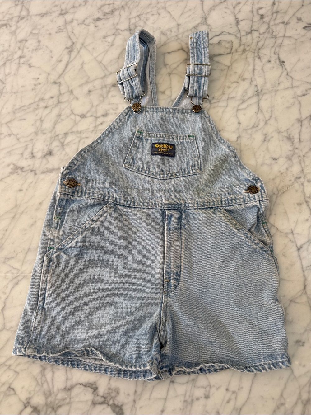 VTG Oshkosh B’gosh Vestback Denim Short Overalls short size 6Y